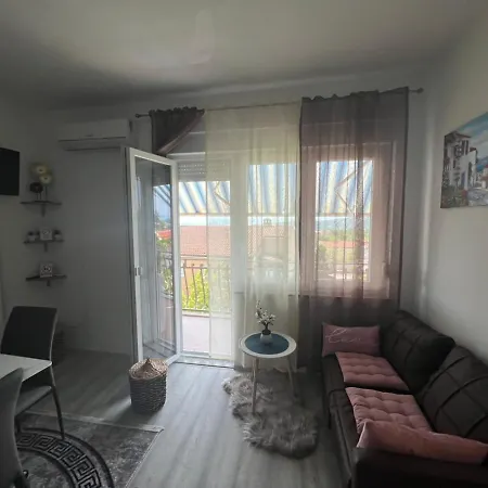 Lotus Holiday Apartment In Skrljevo Bakar Exterior photo